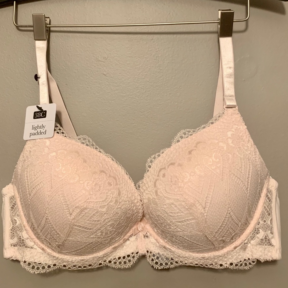NWOT Lightly padded Light Pink Bra
